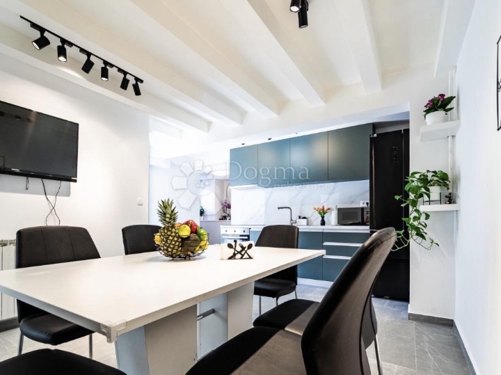 Ima matematike! Borongaj 107m2, 11 ležajeva