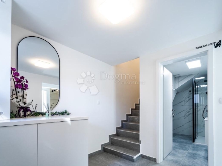 Ima matematike! Borongaj 107m2, 11 ležajeva