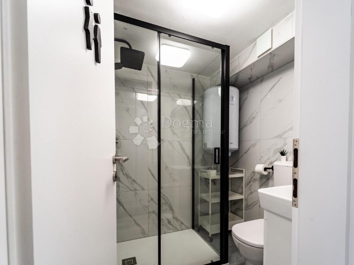 Ima matematike! Borongaj 107m2, 11 ležajeva