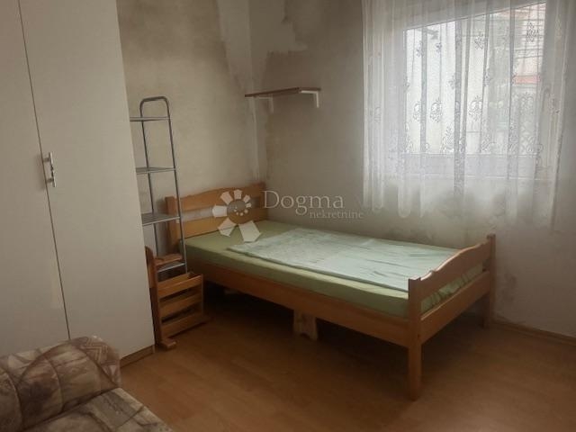 Trsat, kuća prizemnica