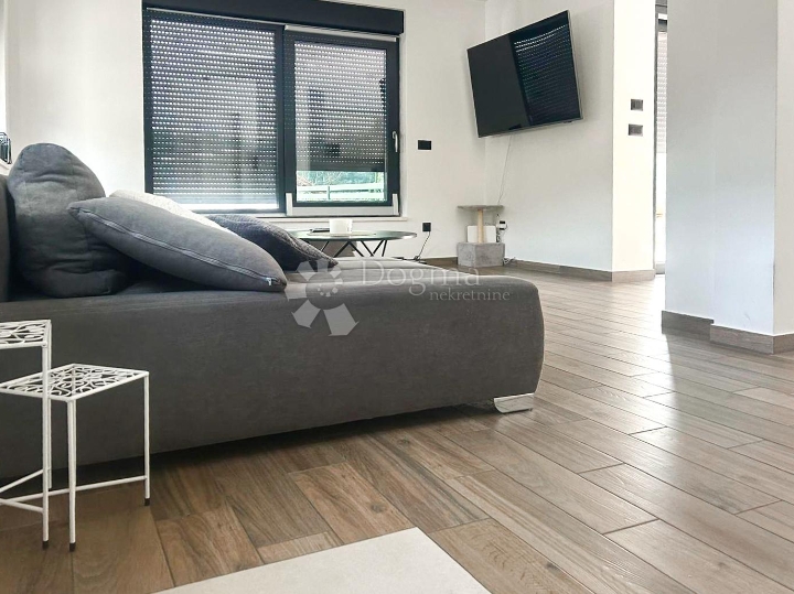 Novogradnja - samostojeća kuća u Rijeci