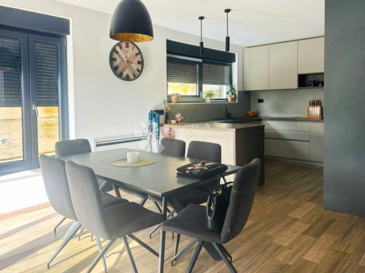 Novogradnja - samostojeća kuća u Rijeci