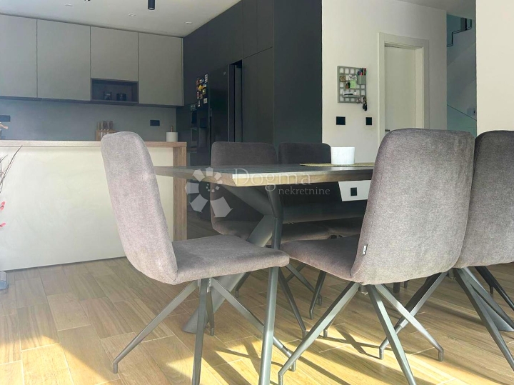 Novogradnja - samostojeća kuća u Rijeci