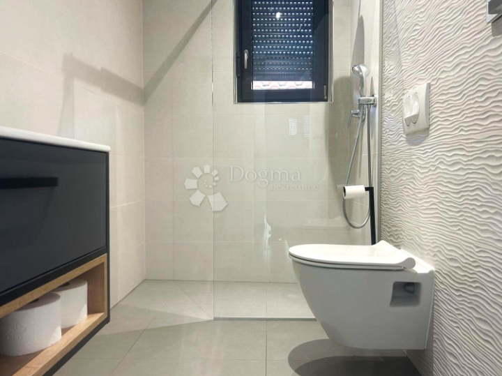 Novogradnja - samostojeća kuća u Rijeci