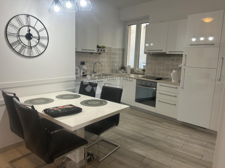 Rijeka Centar, 2S+DB namješten prodaja