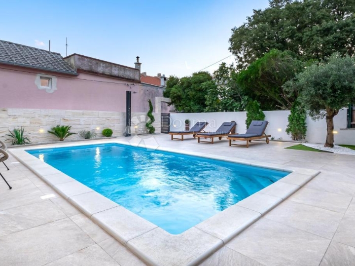 Top ponuda – kuća s bazenom, Novi Vinodolski