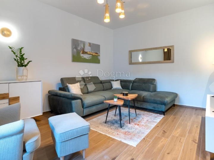 Top ponuda – kuća s bazenom, Novi Vinodolski