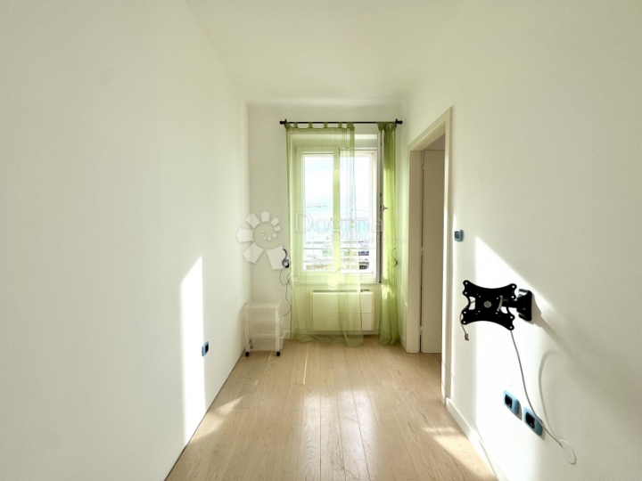 Elegantni stan u srcu Rijeke – pogled koji oduzima dah