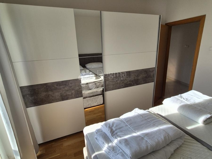 Dvosobni komforan app 58,5m2 s pogledom