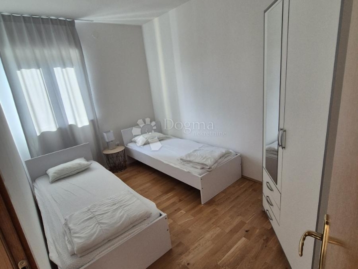 Dvosobni komforan app 58,5m2 s pogledom