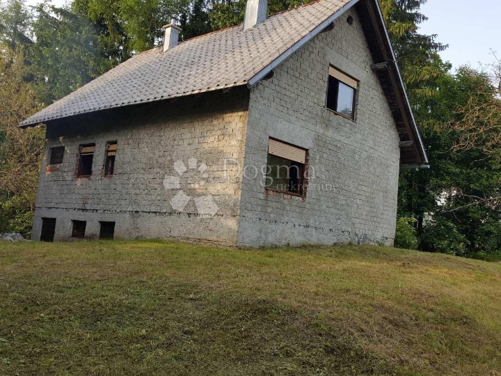 Gerovo, kuća na rubu šume, privatni retreat u srcu Gorskog kotara