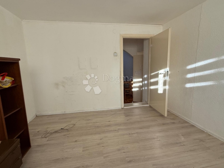 Stan na odličnoj lokaciji