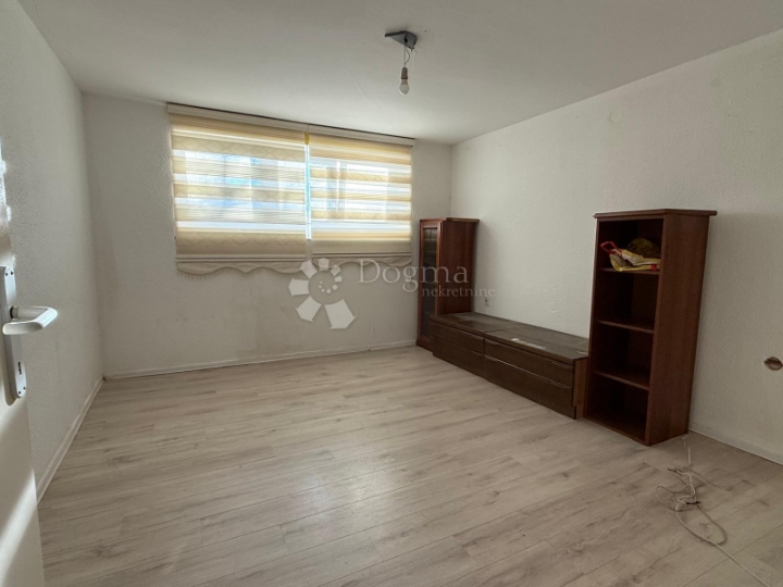 Stan na odličnoj lokaciji