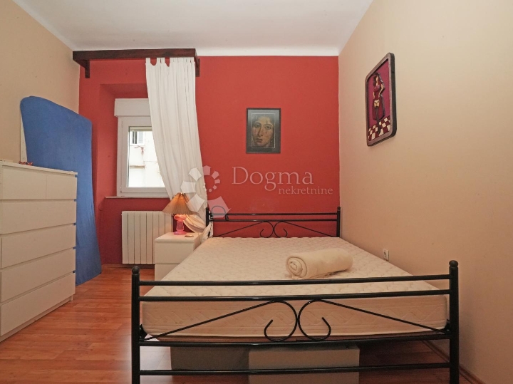 Top cijena! 2.779€ m2 - divan stan u centru Pule!