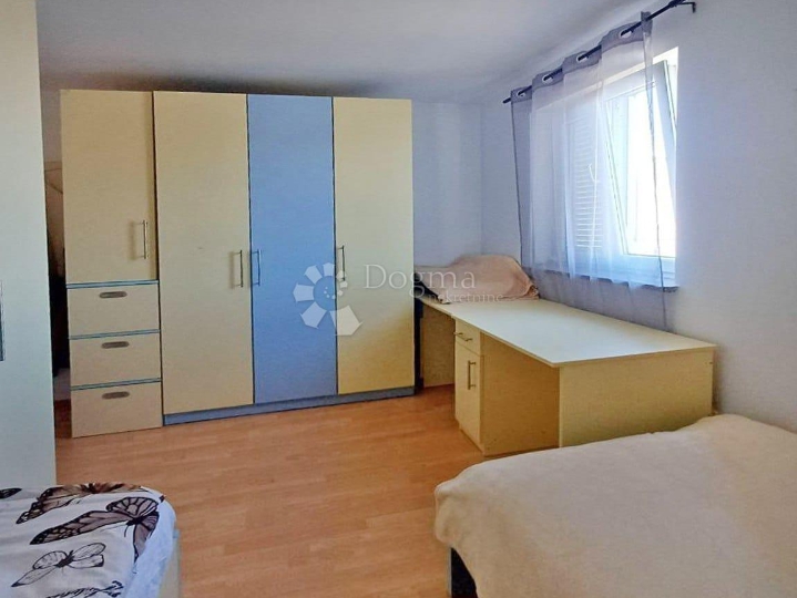 Poreč (okolica) - namješten stan 2S+DB