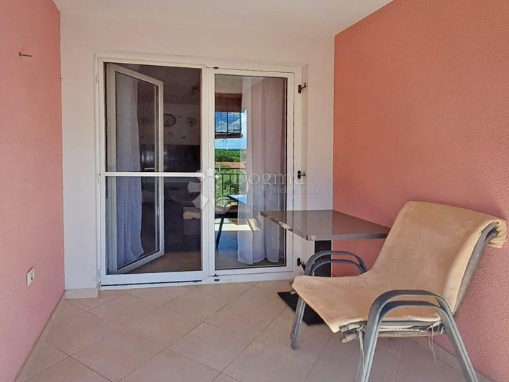 Poreč (okolica) - namješten stan 2S+DB