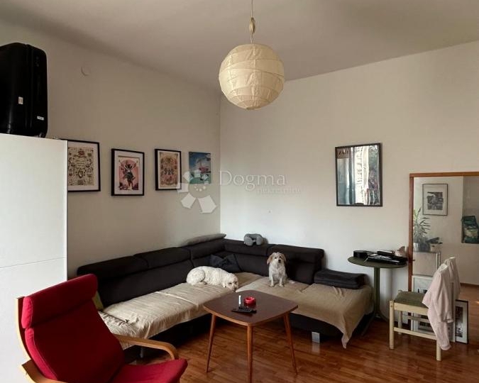 Jednosobni stan - centar Pule, kod sveučilišta