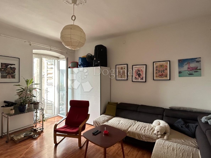 Jednosobni stan - centar Pule, kod sveučilišta