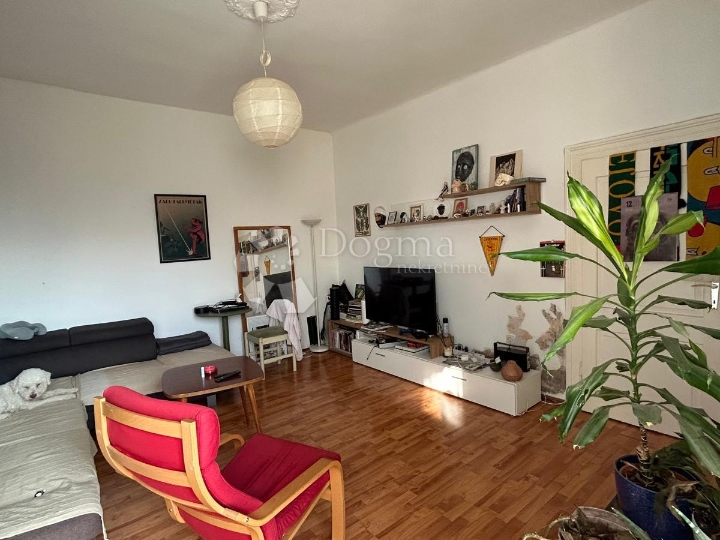 Jednosobni stan - centar Pule, kod sveučilišta