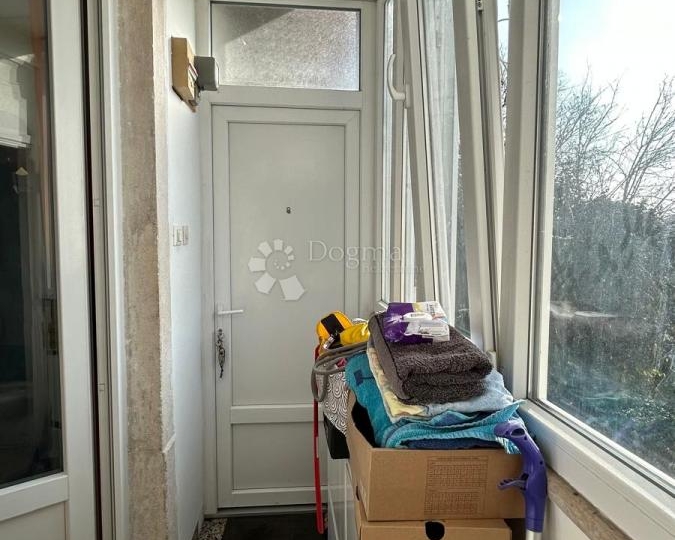 Jednosobni stan - centar Pule, kod sveučilišta