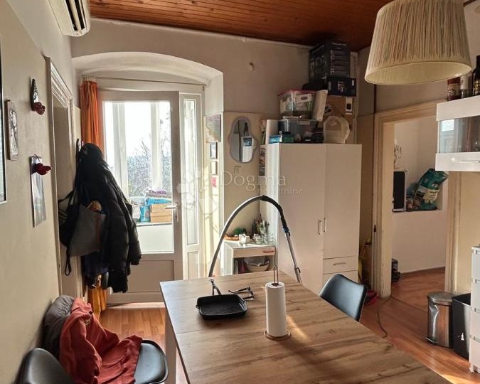 Jednosobni stan - centar Pule, kod sveučilišta