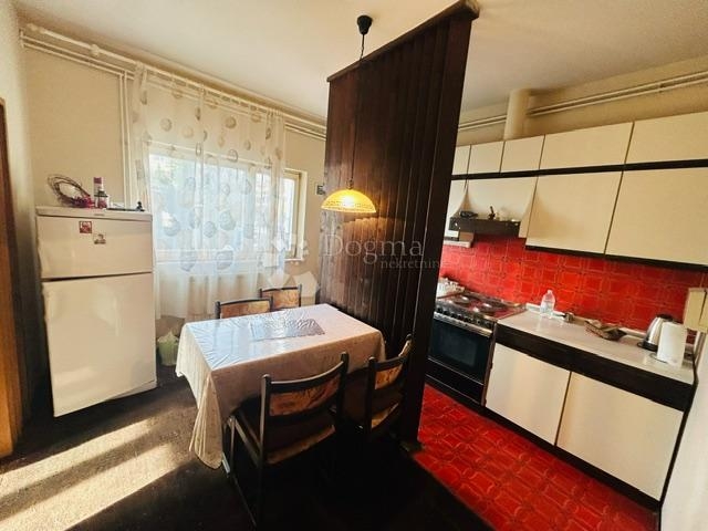 Etaža na Krimeji s pogledom na more