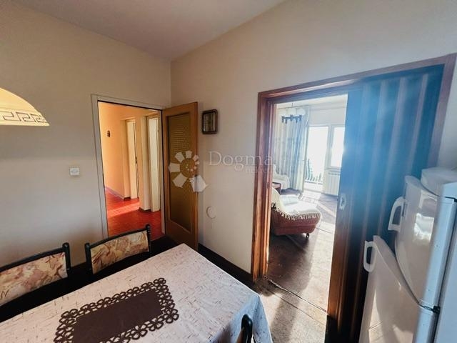 Etaža na Krimeji s pogledom na more