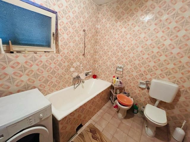 Etaža na Krimeji s pogledom na more