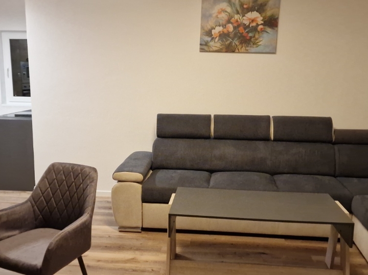 Zadar, Melada, novonamješten stan