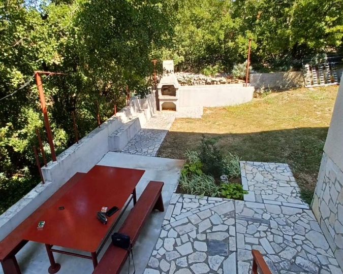 Dugoročni najam stana, Jadranovo