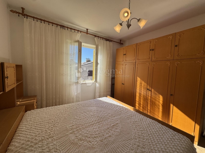 Apartman/ stan u Senju 100 m od plaže