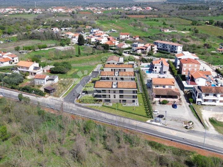 Luksuzna novogradnja - penthouse u zatvorenom kompleksu