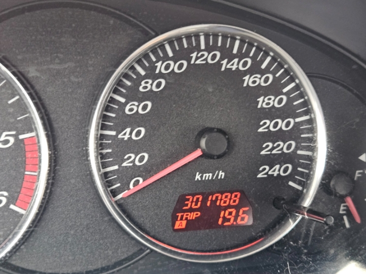 Mazda 6, 2004. g prodajem za dijelove