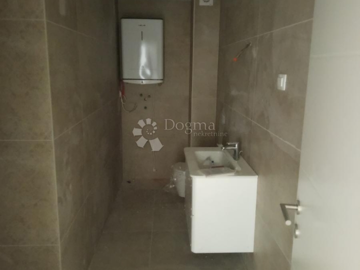 Idealna obiteljska nekretnina na Velom Vrhu, stan A16