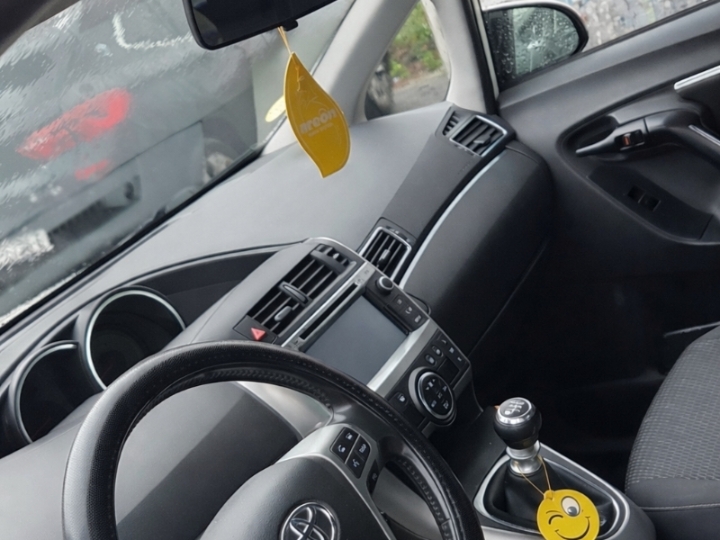 Toyota Verso 2.0 - HR vozilo