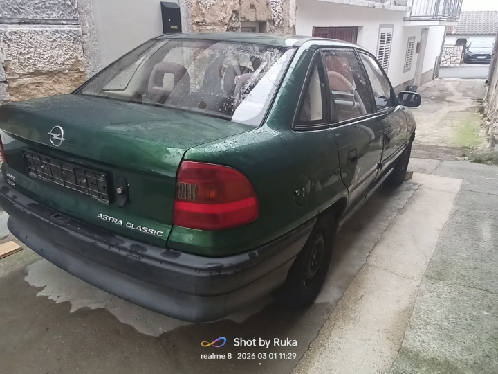 Opel astra