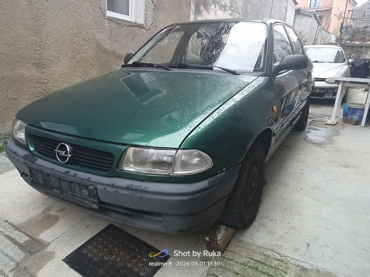Opel astra
