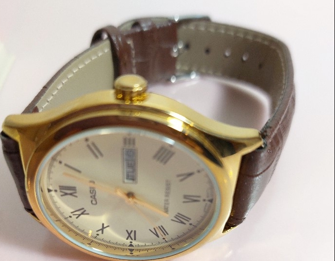 Ručni sat Casio Enticer baterijski