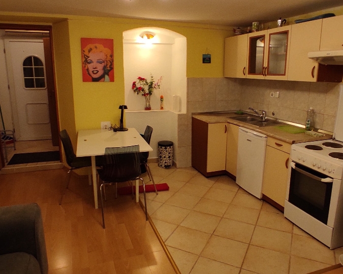 Iznajmljujem stan u Rijeci, Kozala.