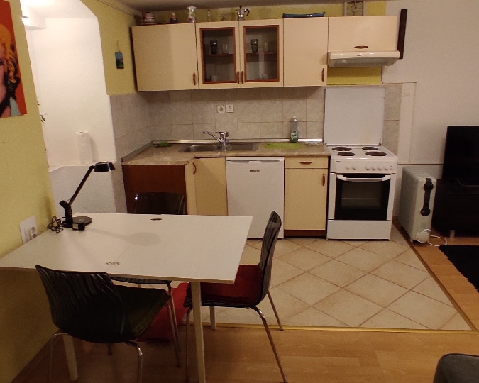 Iznajmljujem stan u Rijeci, Kozala.