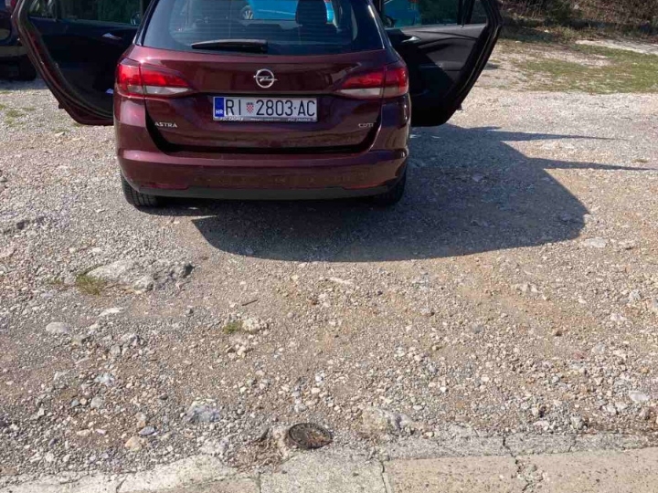 Opel Astra karavan 1.6 CDTi