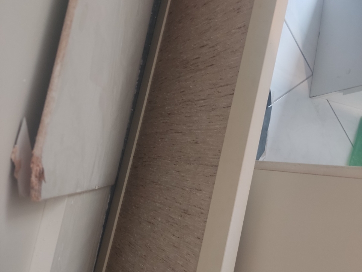 Poklanjam peterokrilni ormar