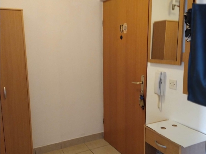 Garsonijera na Zametu, 27 m2 - 400€