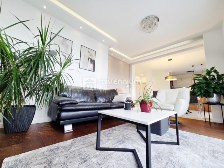 Turnić, 114.75m2, 3S+DB, terasa, parking