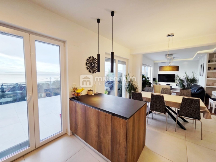 Turnić, 114.75m2, 3S+DB, terasa, parking