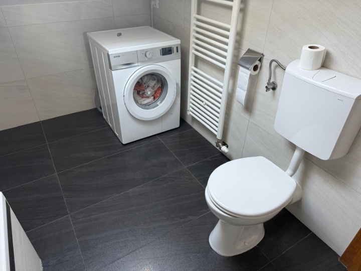 Srdoči, najam 2S+DB, 2. kat s pogledom