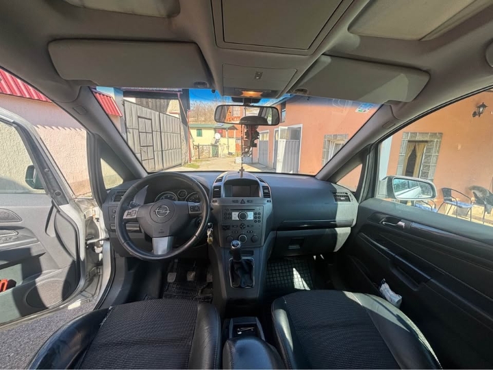 Opel Zafira 1.9 CDTI