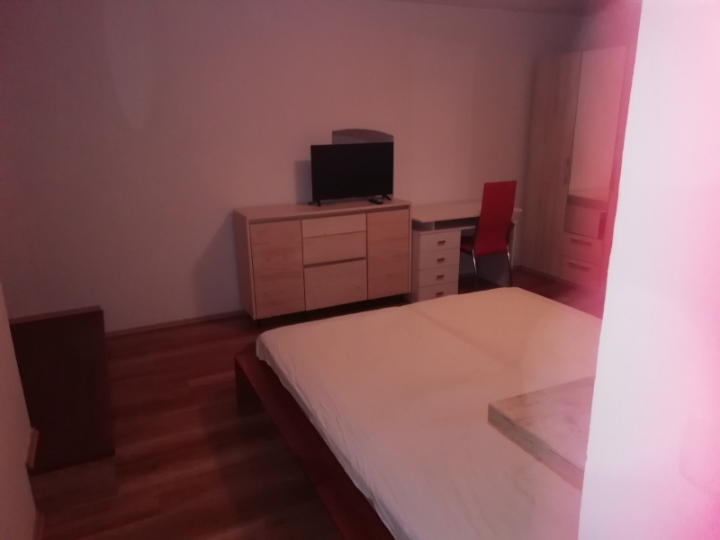 Dvosobni stan za sezonu, Novalja