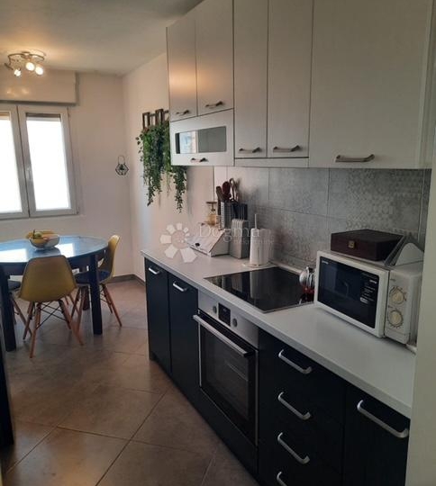 Zamet, 68m2, 2S+DB, adaptiran, jug, pogled na more