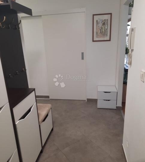 Zamet, 68m2, 2S+DB, adaptiran, jug, pogled na more